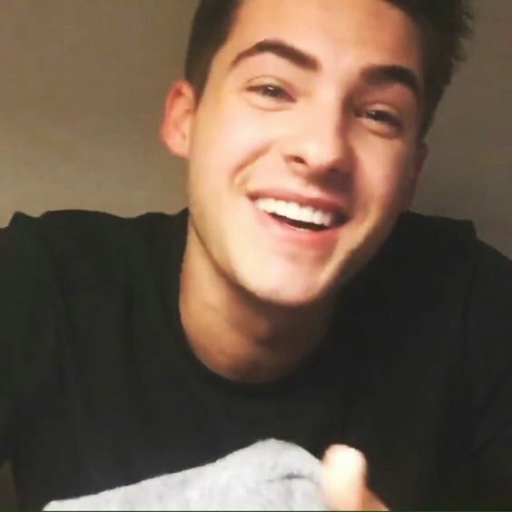 Theo Raeken thumbnail