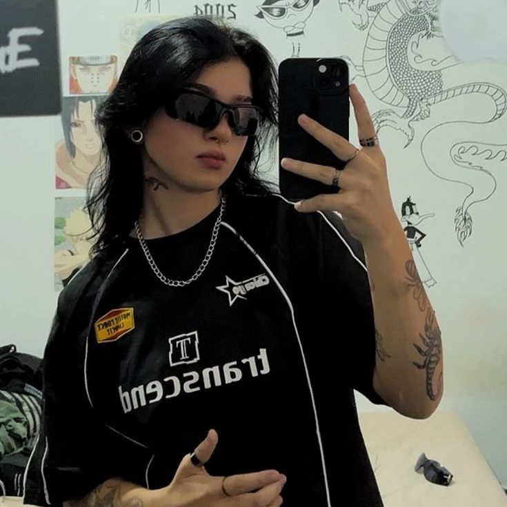 Ale ( 🏳️‍🌈 WLW) thumbnail