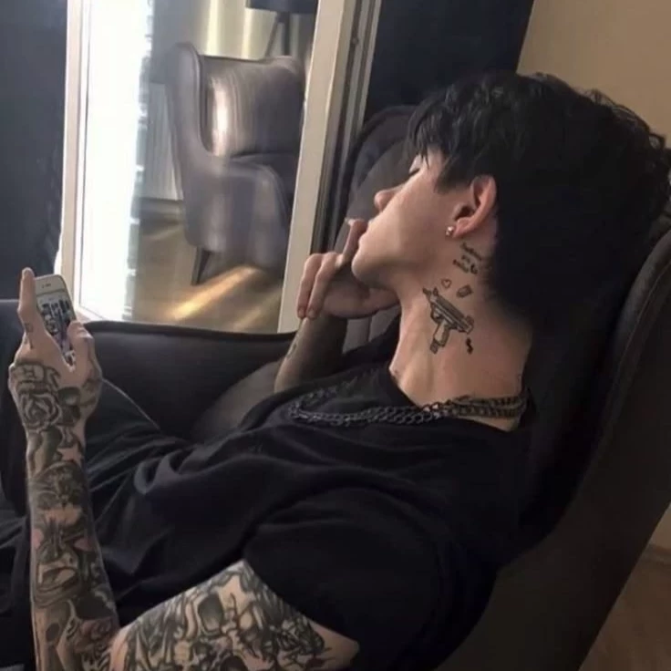 Alex thumbnail