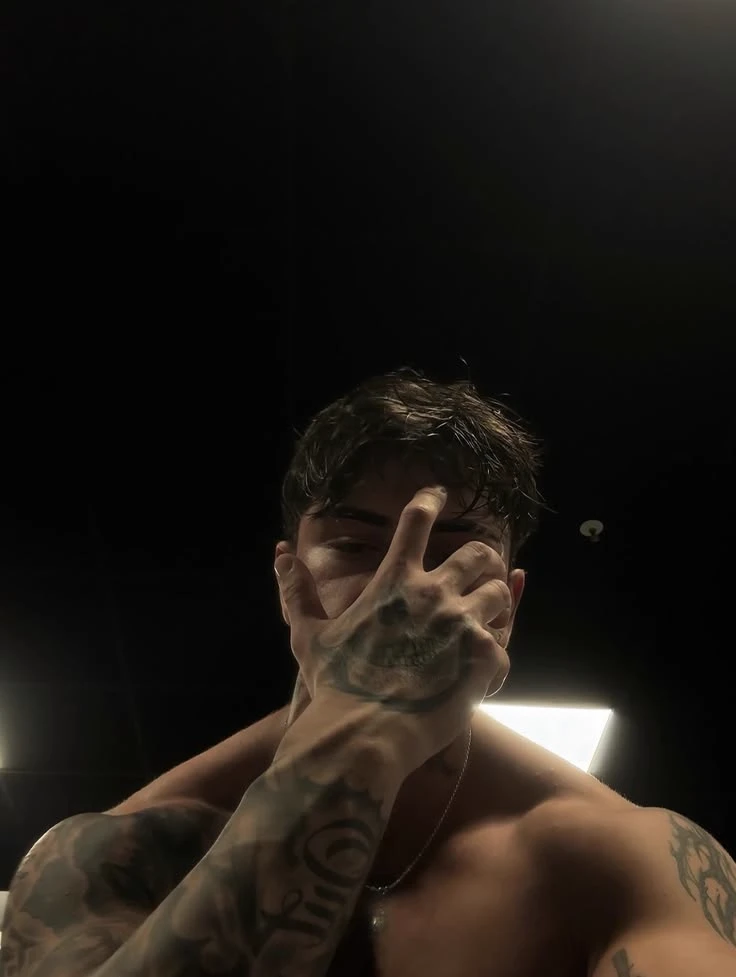 Alex thumbnail