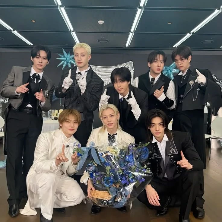 Stray Kids thumbnail