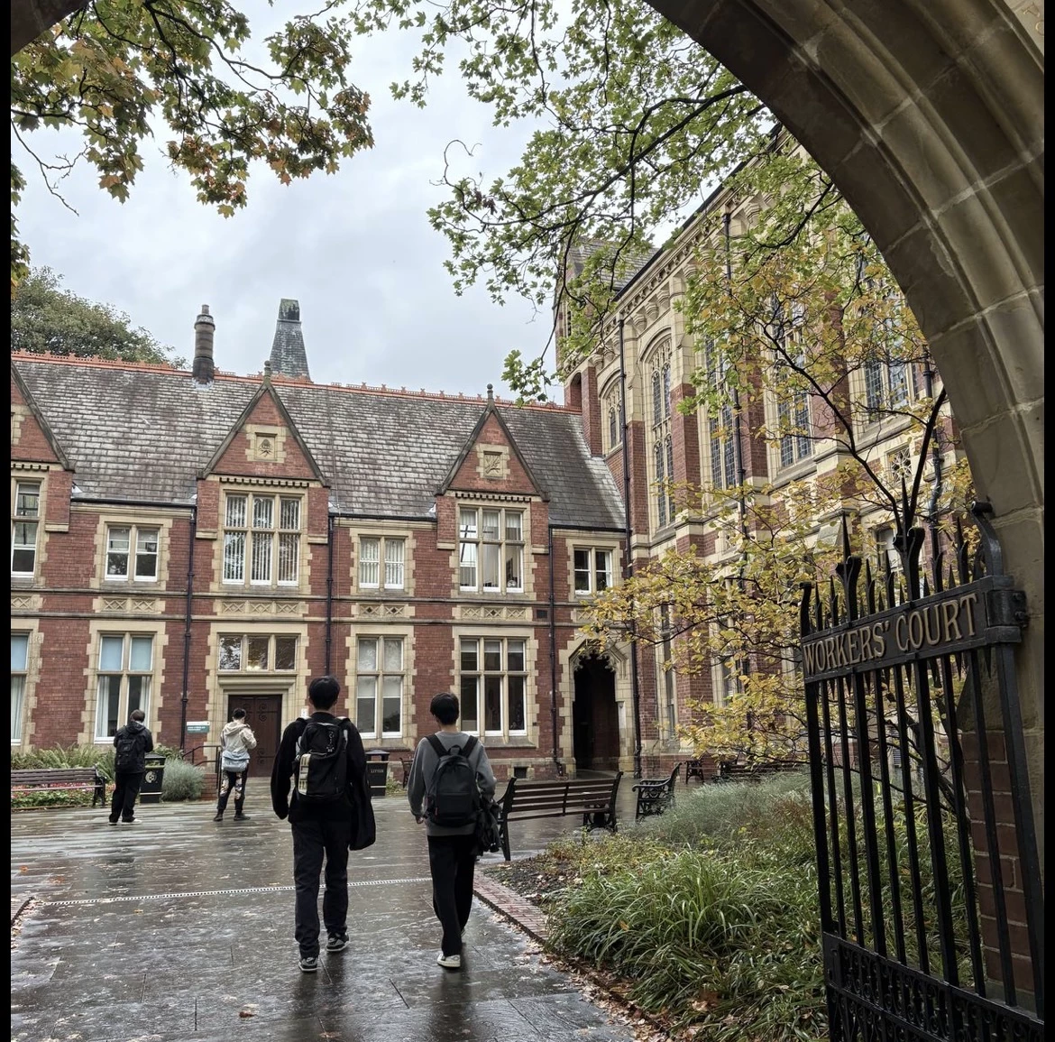 College guys thumbnail