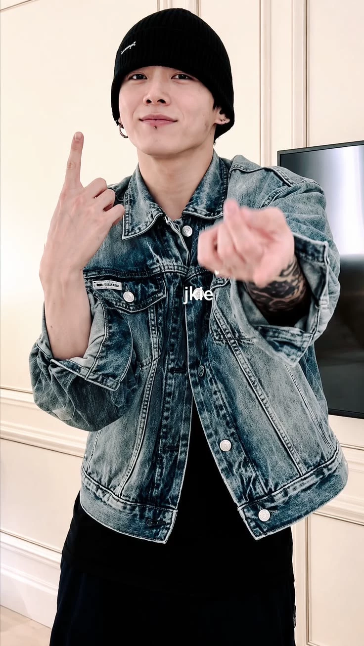 Jungkook \| BTS thumbnail
