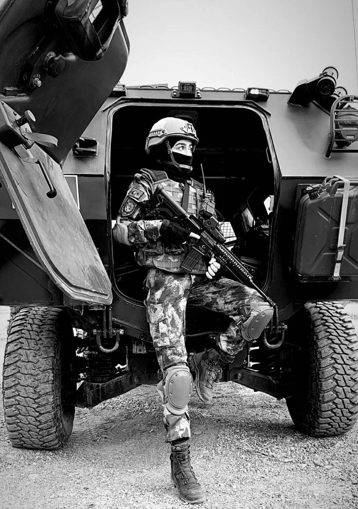 female soldier thumbnail