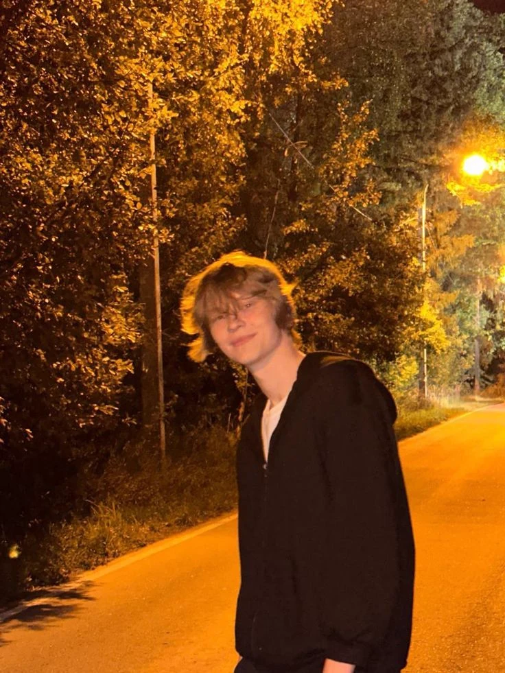 Vanechka ( deepins) thumbnail