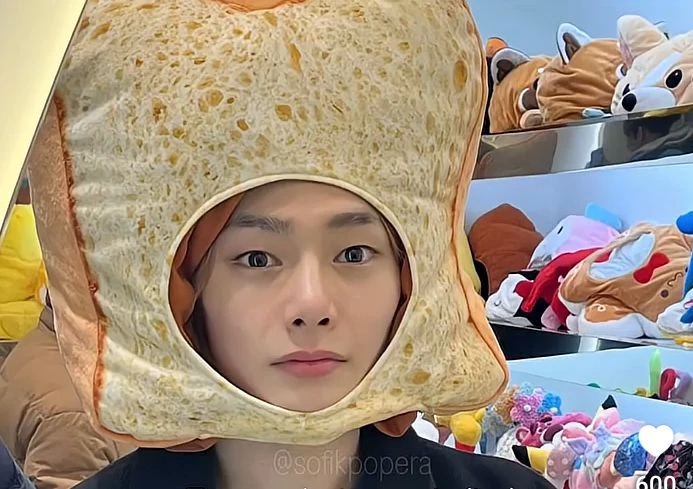 I.N Baby Bread thumbnail