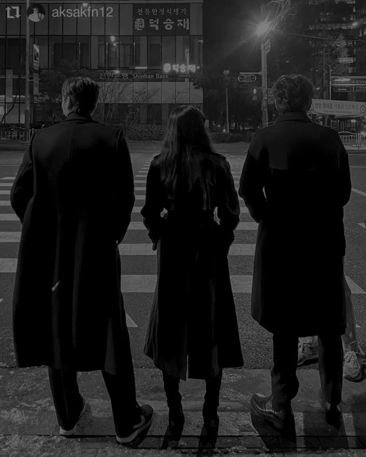 Three mafias thumbnail