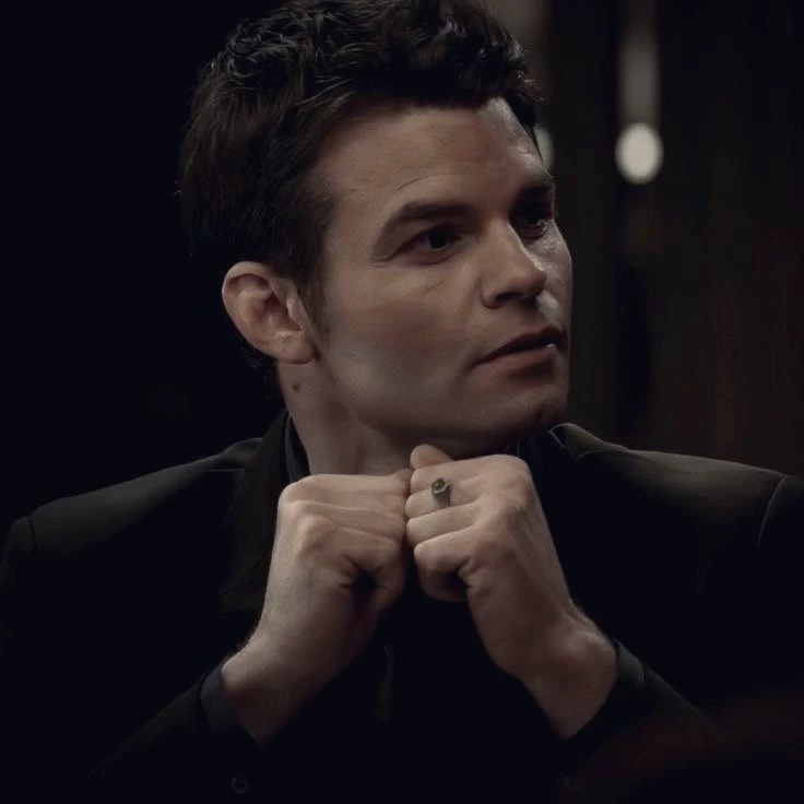 Elijah Mikaelson. thumbnail