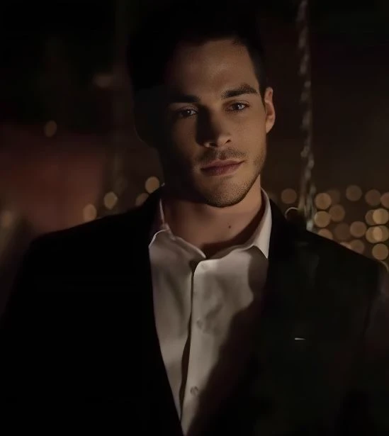 Kai Parker. thumbnail