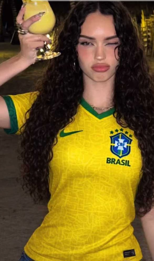 Daniela thumbnail