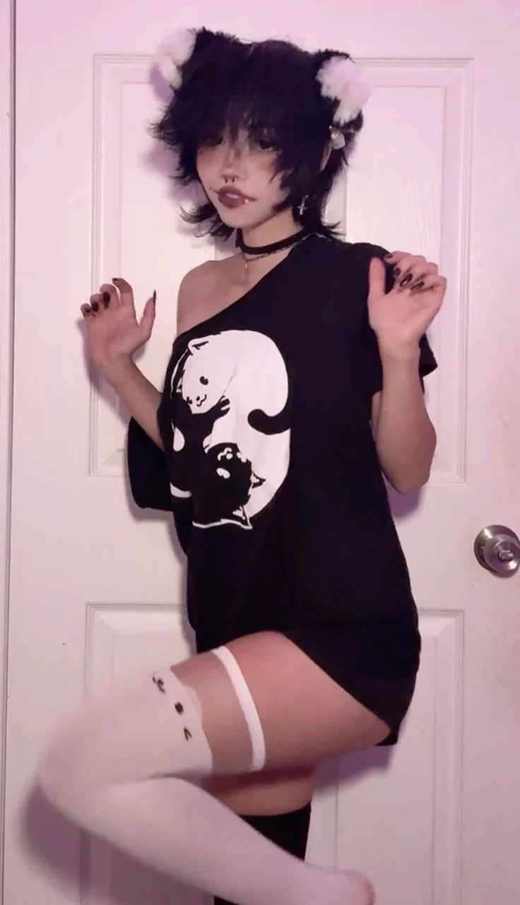 \[ Femboy x Tomboy mommy \] thumbnail
