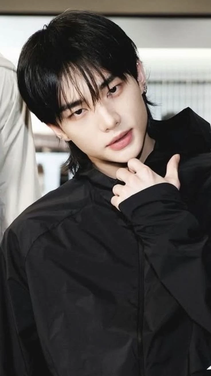 hyujin thumbnail