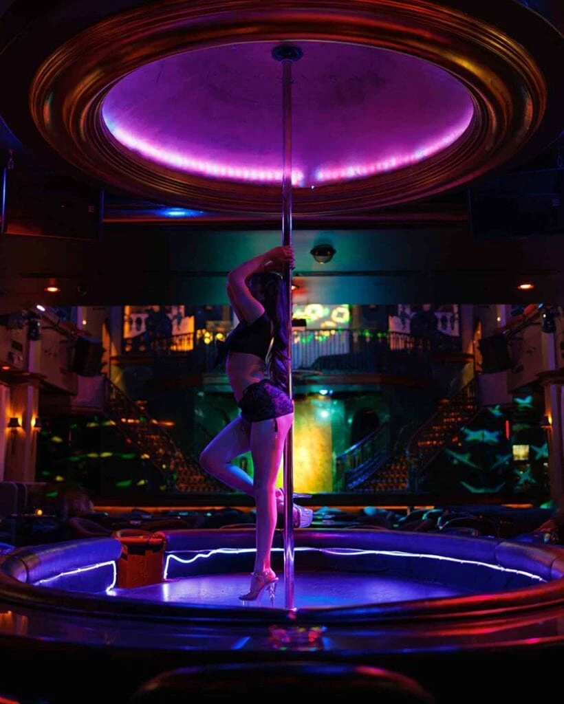 strip club thumbnail