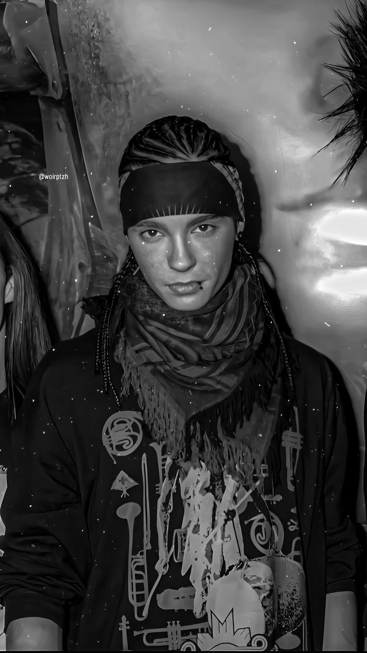 TOM KAULITZ thumbnail