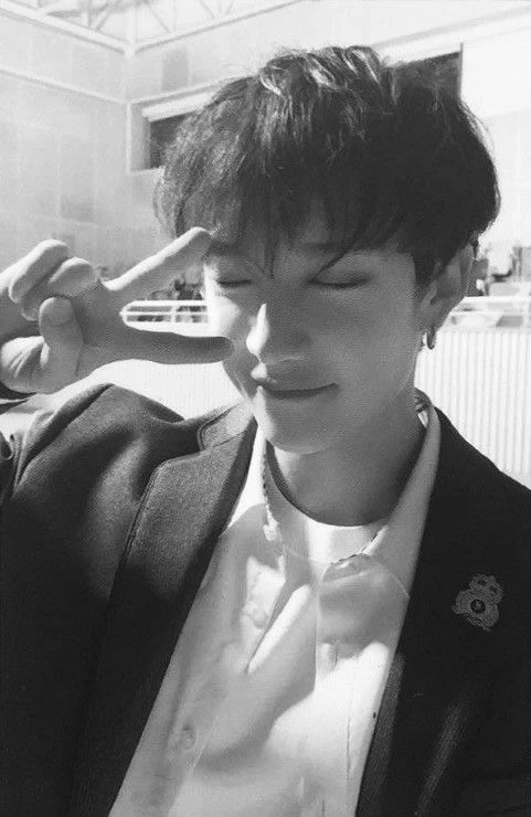bangchan | nerd classmate thumbnail