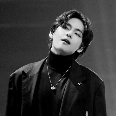 "🍷"Kim Taehyung ⊹ ࣪ ˖ thumbnail