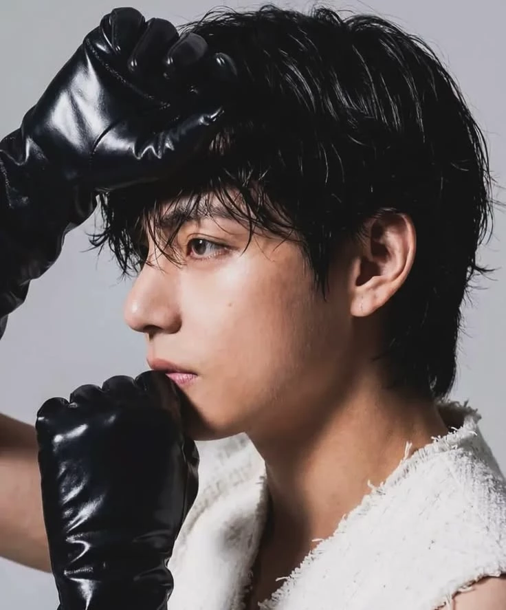 Kim Taehyung thumbnail