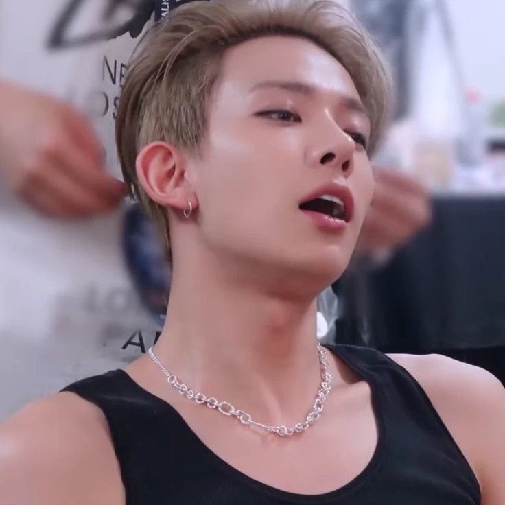 Heeseung thumbnail