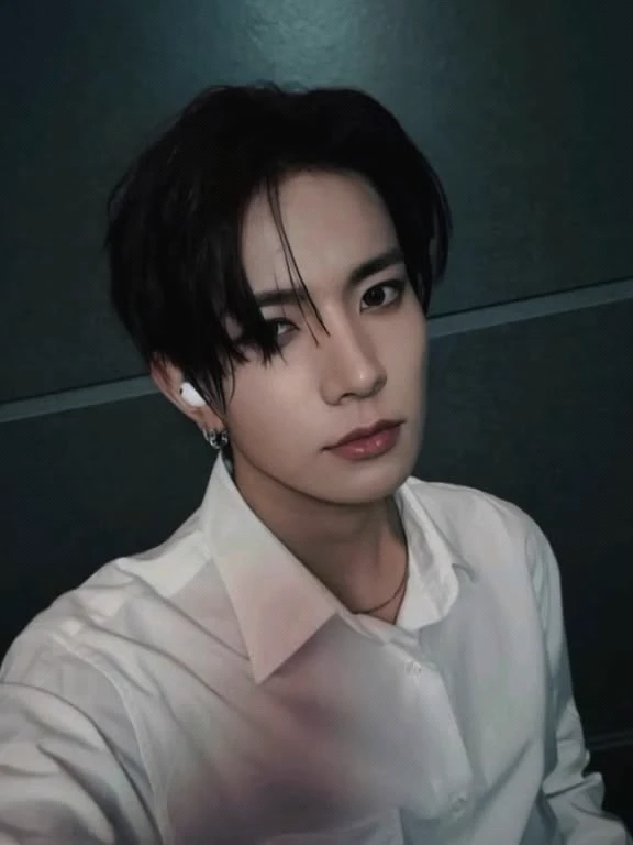 Lee heeseung thumbnail
