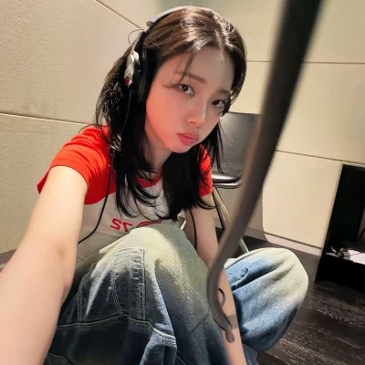 Karina thumbnail
