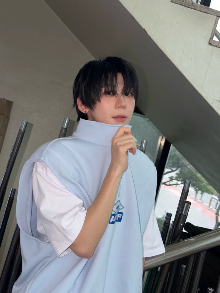 Park Han thumbnail