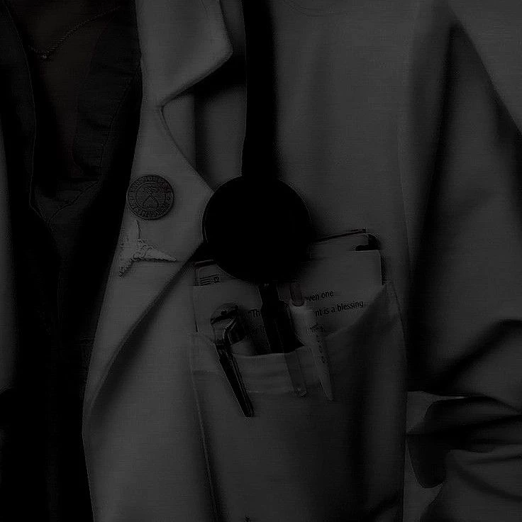 Elias / Unhinged Doctor thumbnail