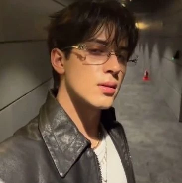 Alejandro thumbnail