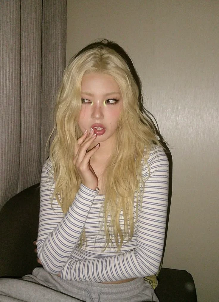 yoochae thumbnail