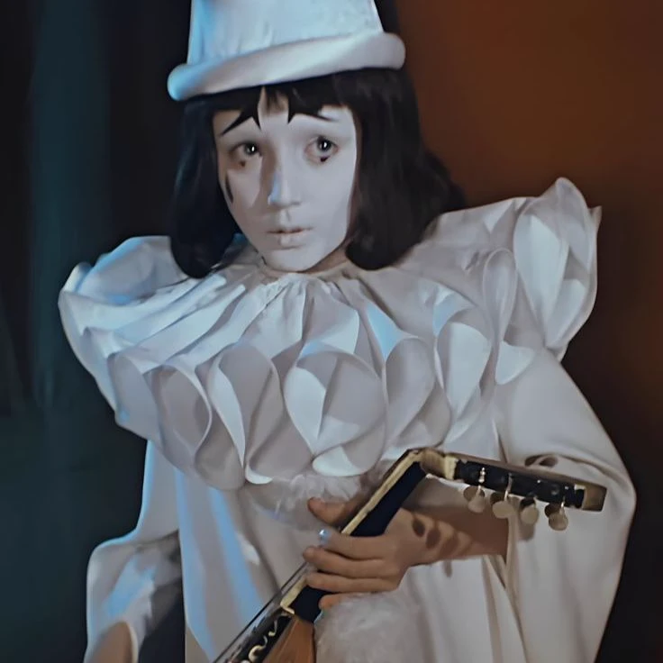 Pierrot Burratino Beloved thumbnail
