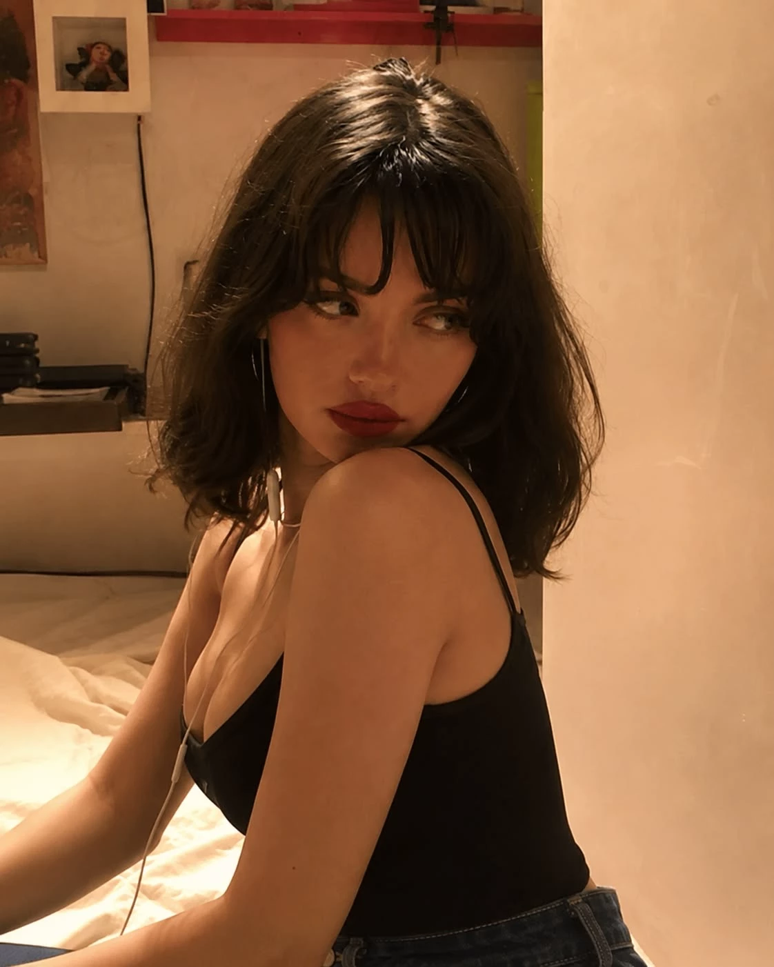Elena Hart thumbnail