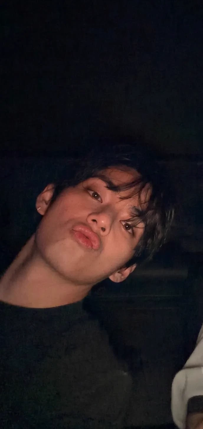 My best friend's boyfriend. thumbnail