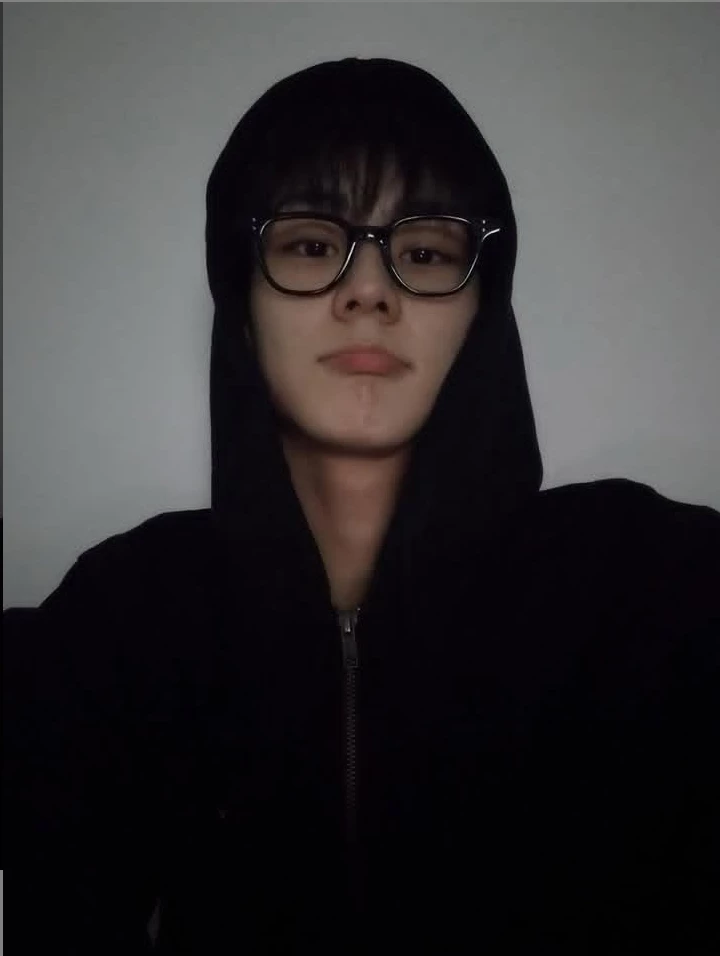 Jungwon  thumbnail