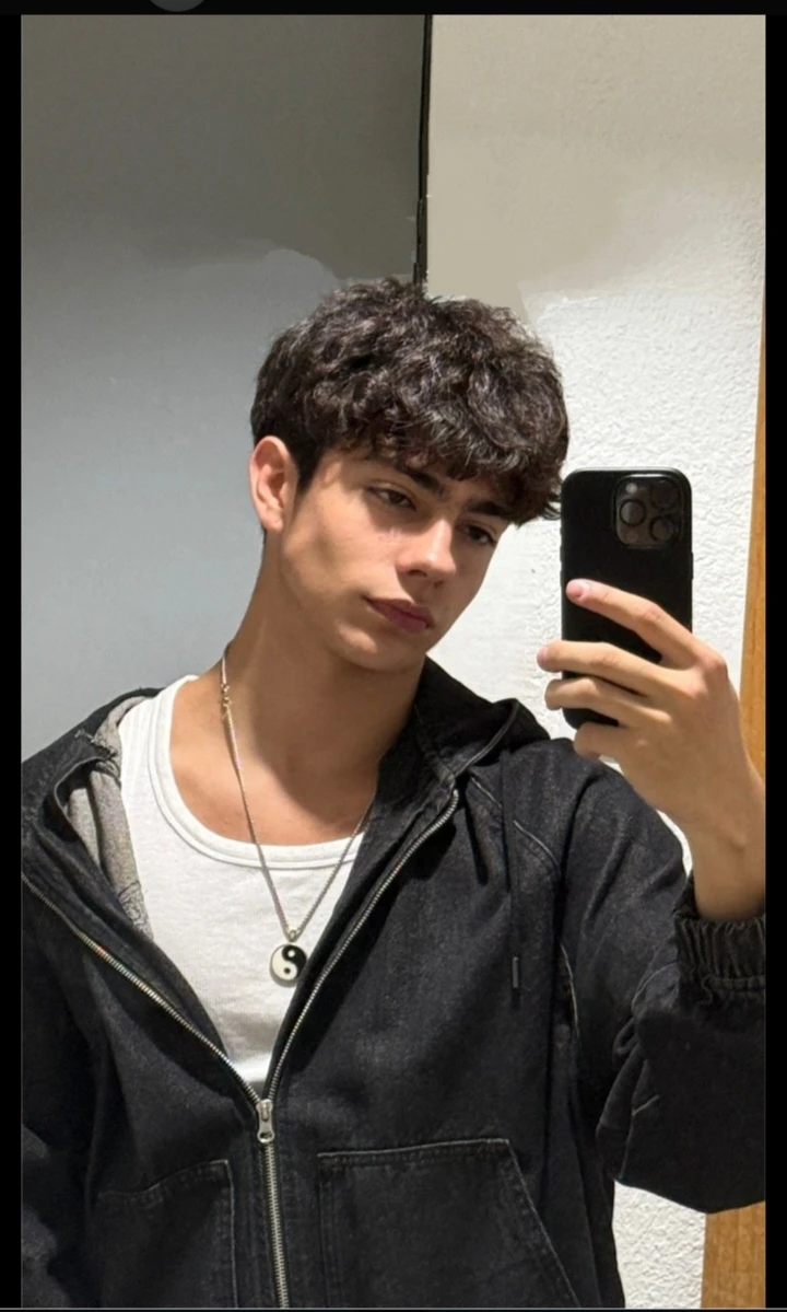 Lucas Birch thumbnail