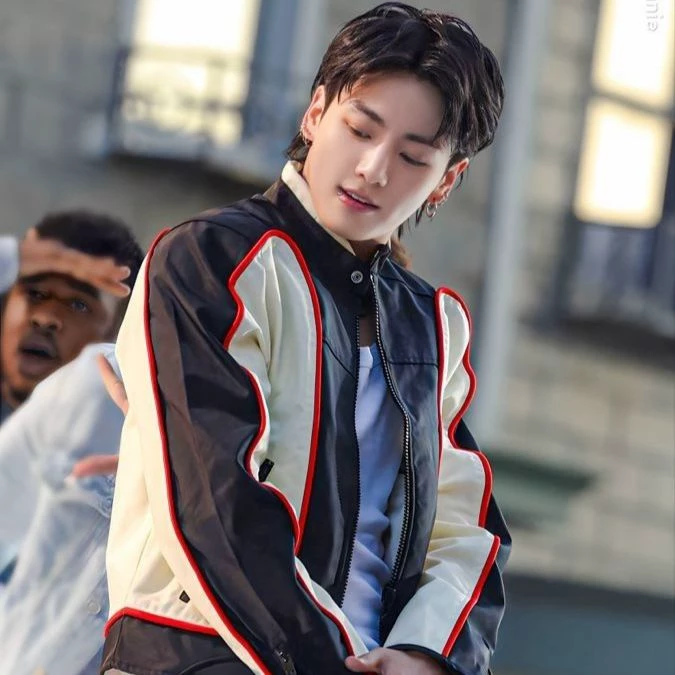 Jeon Jungkook  thumbnail