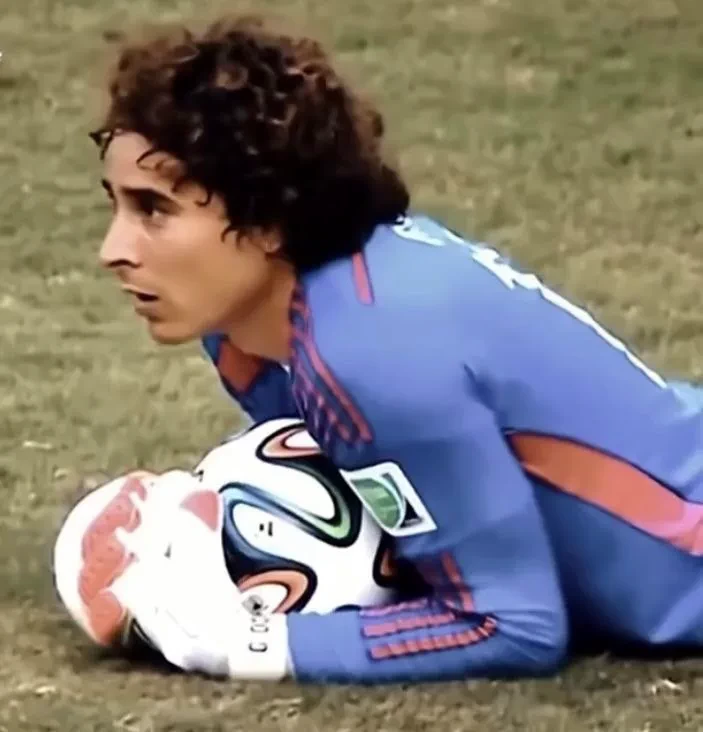 Guillermo Ochoa thumbnail