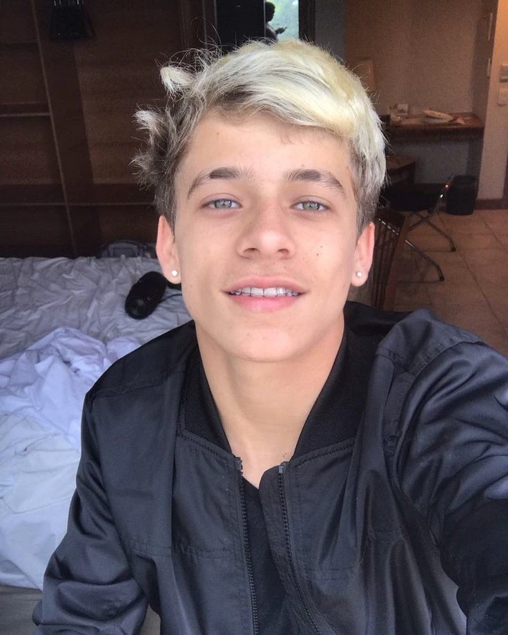 Mc Pedrinho. thumbnail