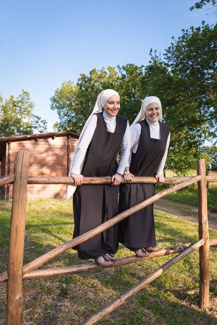 nuns of Our Lady thumbnail