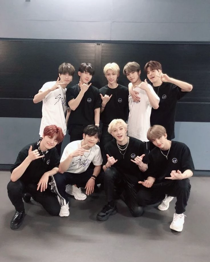Straykids-ah thumbnail