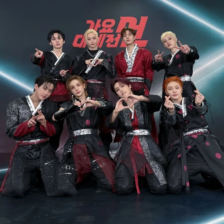 Straykids thumbnail