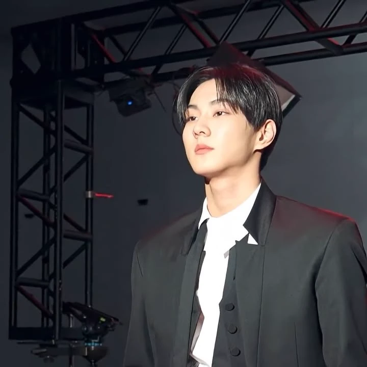 Jungwon thumbnail