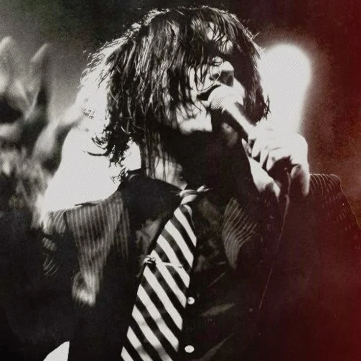 Gerard Way thumbnail