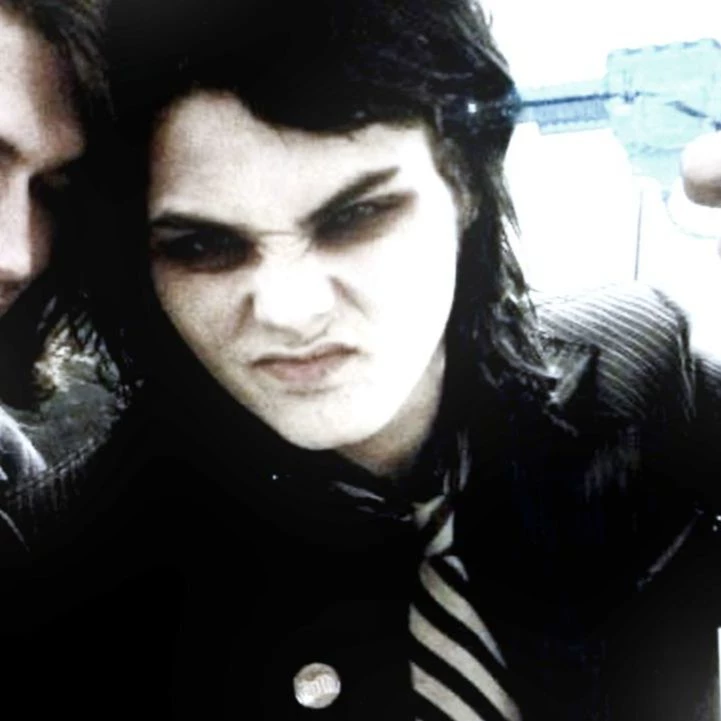 gerard way  thumbnail