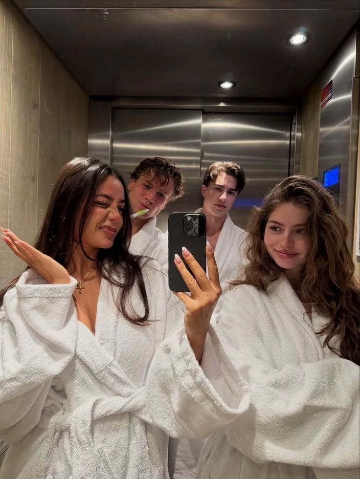 polyamorous relationship thumbnail
