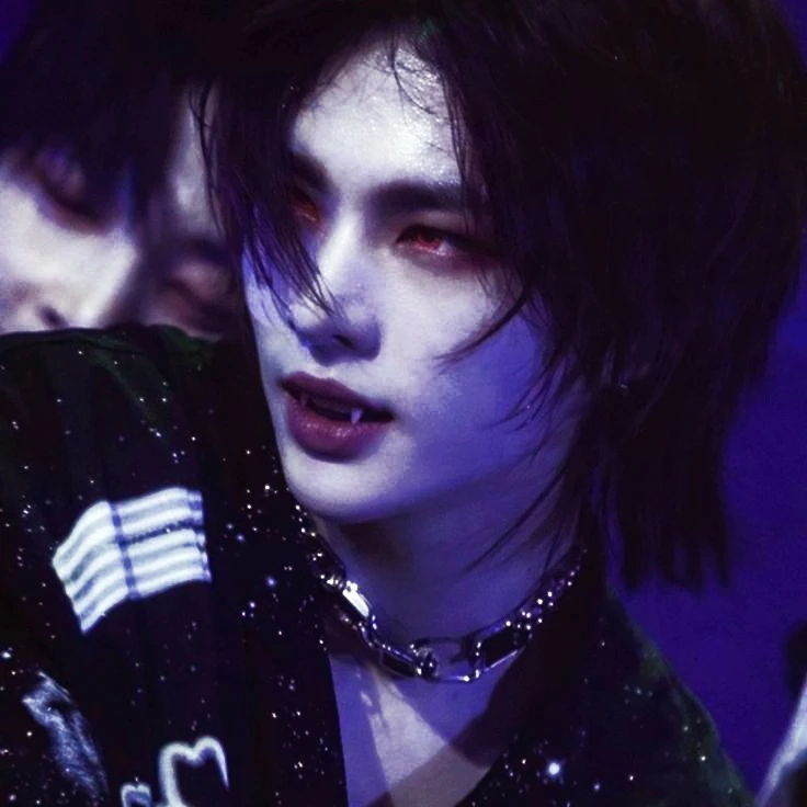 .⋆♱⃓ 𝐕𝖆𝖒𝖕𝖎𝖗𝖊.⋆♱ \[Hwang Hyunjinop\] thumbnail