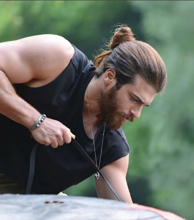 Can Yaman thumbnail