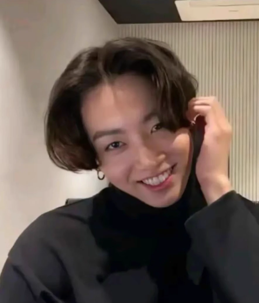 create your K-pop group thumbnail