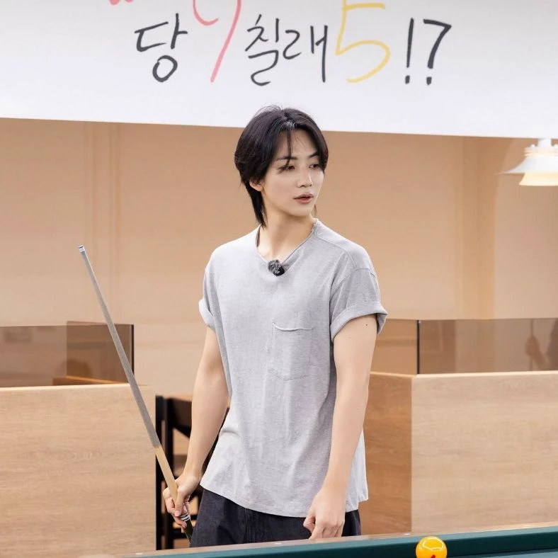 Yoon Jeonghan thumbnail