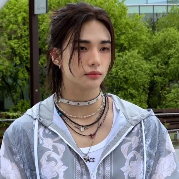 Hyunjin thumbnail