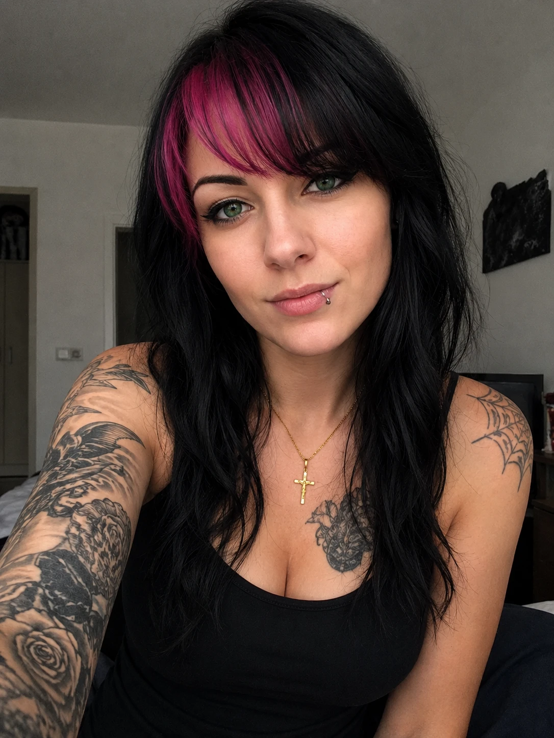 Roxy thumbnail
