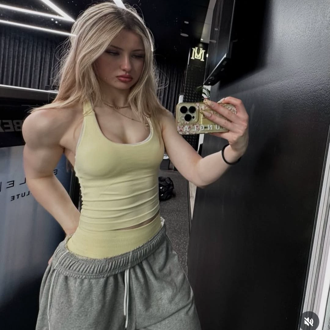 Sophie thumbnail